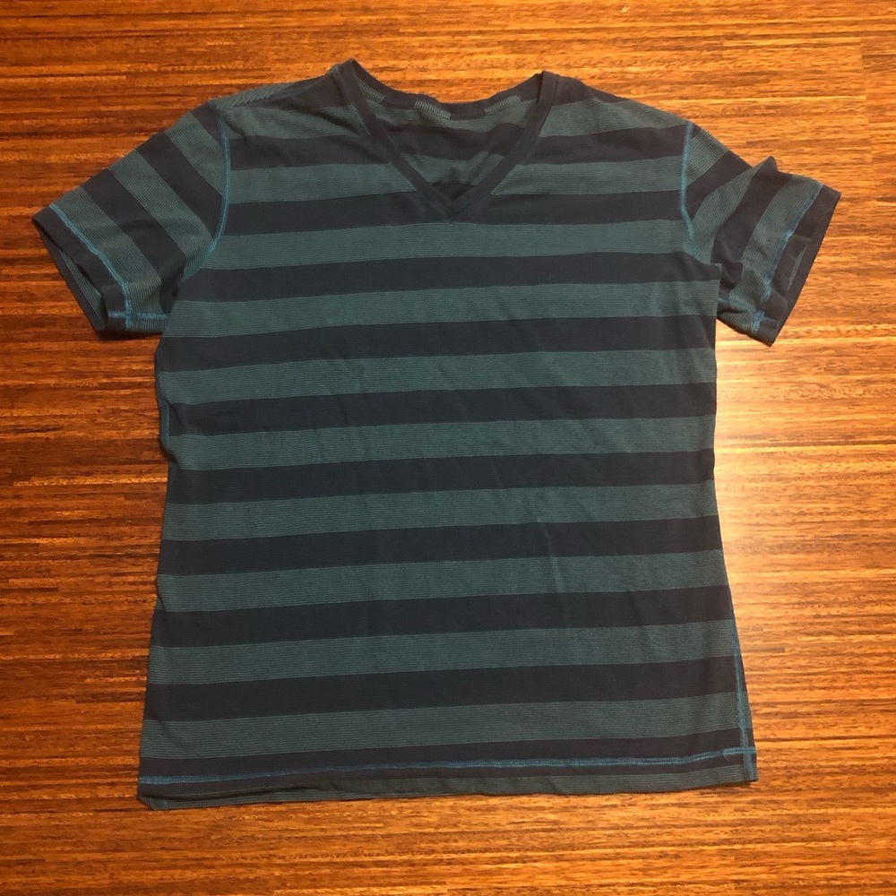 Lululemon 5 Year Basic Tee size XL VGUC